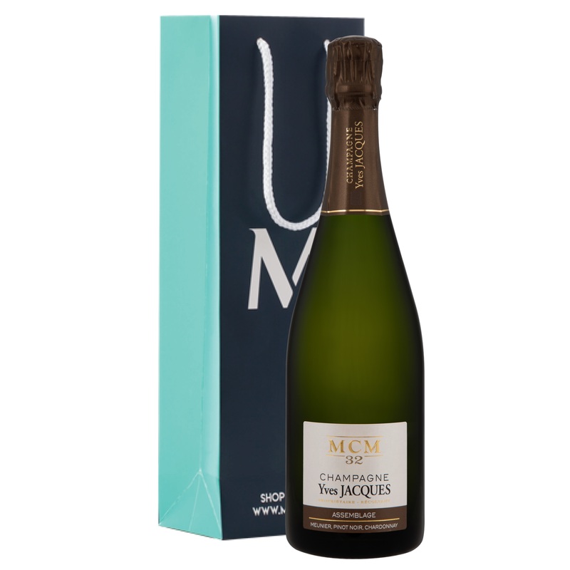 Yves Jacques Champagne in Gift Bag